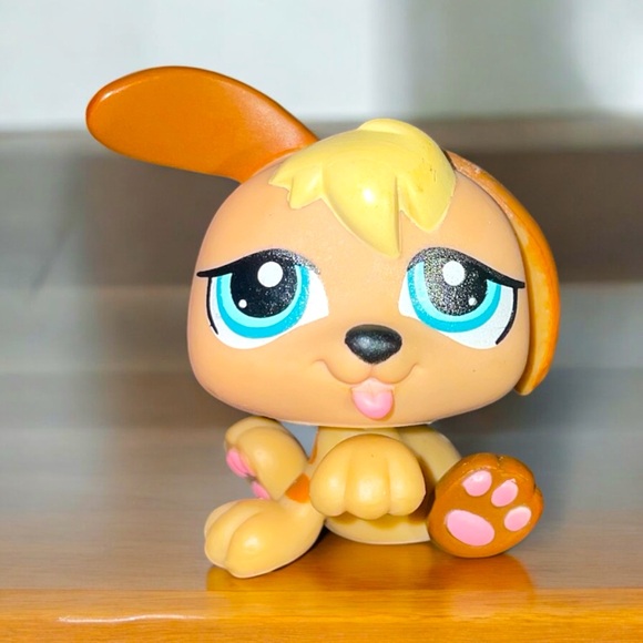 Littlest Pet Shop Accessories - littlest pet shop # 1340 brown & tan petriplets puppy dog licking paw blue eyes